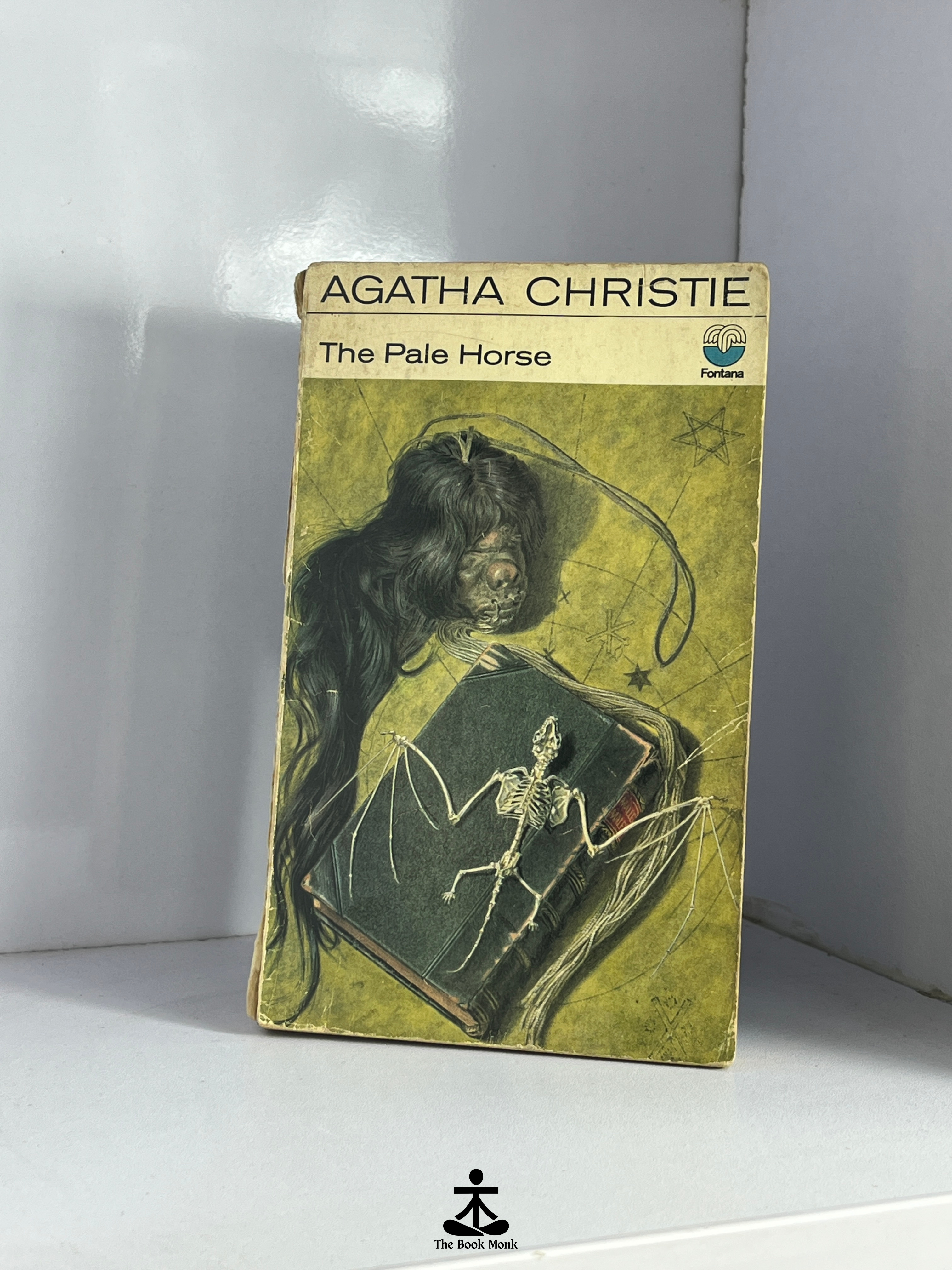 The pale Horse by Agatha Christie